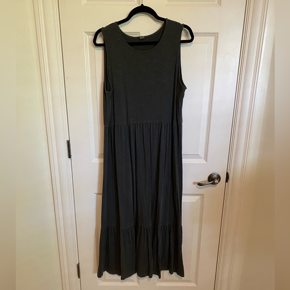 Old Navy Fit & Flare Sleeveless Tiered Midi Dress